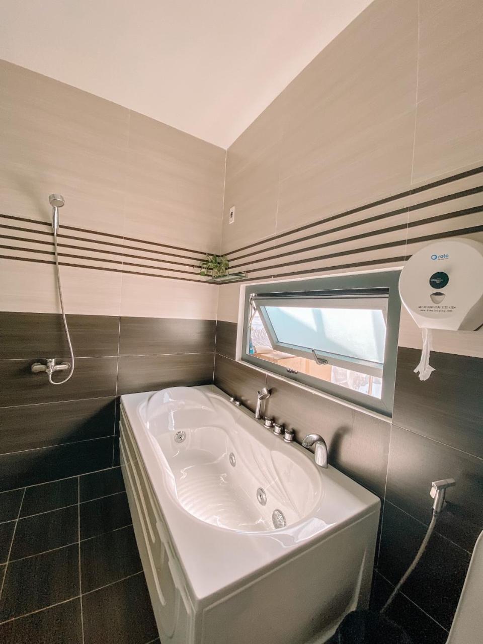 Phan Rang Sunshine Hotel Kinh Dinh Exterior photo